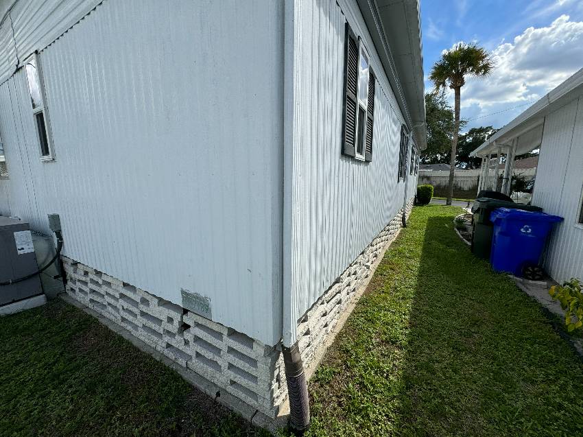 315 Murray Drive a Lakeland, FL Mobile or Manufactured Home for Sale